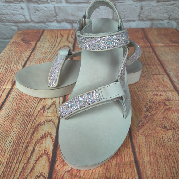 glitter tevas